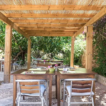 Rural Biniarroca - Adults Only