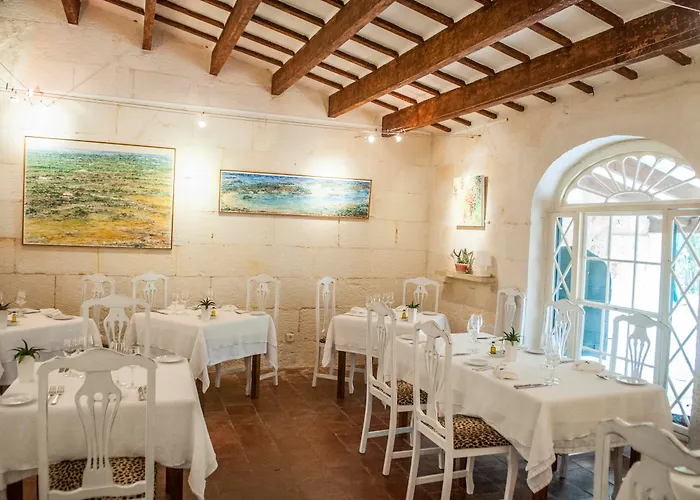 Rural Biniarroca - Adults Only